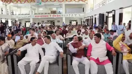 बड़नगर: विधायक जितेंद पंड्या माधव सेवा न्यास के भूमिपूजन कार्यक्रम में हुए शामिल