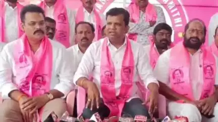 తుంగతుర్తి: హామీలు అమలు చేసిన తర్వాతనే తుంగతుర్తి గడ్డపై సీఎం రేవంత్‌ అడుగుపెట్టాలి: తిరుమలగిరిలో మాజీ ఎమ్మెల్యే గాదరి కిషోర్