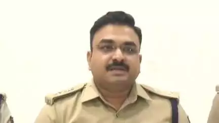 ಬಬಲೇಶ್ವರ: ಪಟ್ಟಣದಲ್ಲಿ ಅನಧಿಕೃತ ಮದ್ಯ ಮಾರಾಟ ಹಿನ್ನೆಲೆ ಪೊಲೀಸರ ದಾಳಿ: ನಗರದಲ್ಲಿ ಎಸ್ಪಿ ಲಕ್ಷ್ಮಣ್ ನಿಂಬರಗಿ