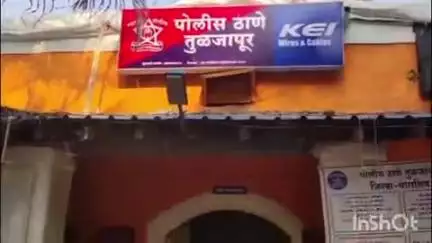 तुळजापूर: शहरातील नविन बसस्थानकात बसमध्ये चढताना एकाच्या खिशातील रोकड महीलेने केली चोरी; तुळजापूर पोलिसांत गुन्हा दाखल