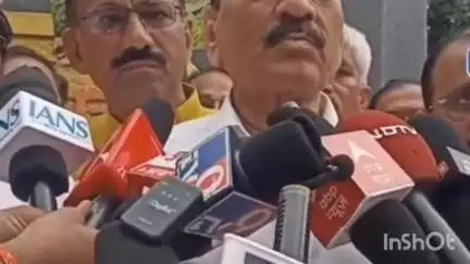 जामनेर: कोण एकनाथ खडसे? मंत्री गिरीश महाजन यांचे पत्रकारांना उत्तर