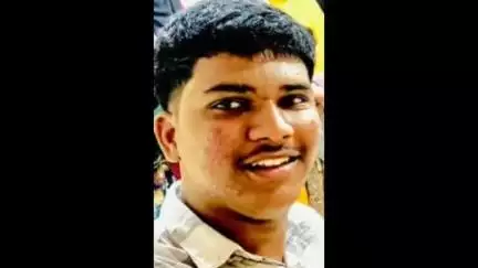 திருவொற்றியூர்: எண்ணூர் விரைவு சாலையில் இரு சக்கர வாகனம் மீது டிப்பர் லாரி மோதி வாலிபர் பலி