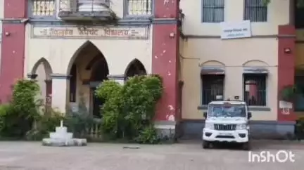 जळगाव: आर आर विद्यालय विद्यार्थी मृत्यू प्रकरणी जिल्हा पेठ पोलिसात सदोष मनुष्यवधाचा गुन्हा दाखल