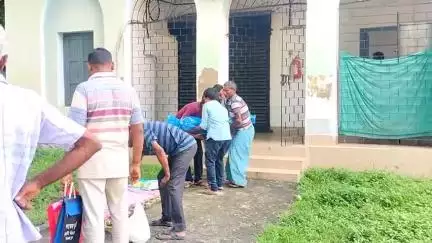 বড়ঞা: কাতুর গ্রামে কীটনাশক খেয়ে আত্মঘাতী এক মহিলা, মানসিক চাপে আত্মঘাতী বলে অনুমান মৃতের পরিবারের