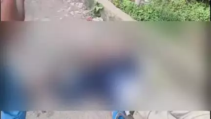 নামখানা: নারায়ণপুর বাসস্ট্যান্ডের কাছে অচৈতন্য অবস্থায় পড়ে থাকতে দেখে ১ব্যক্তিকে স্থানীয় বাসিন্দারা খবর দেয় কাকদ্বীপ থানায়