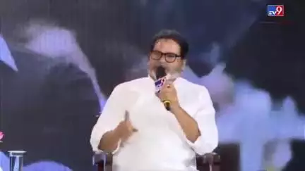 राजनीति मजबूरियों की वजह से अरविंद केजरीवाल की आलोचना करनी पड़ती है... नहीं तो विपक्ष भी 'द केजरीवाल मॉडल' का दीवाना है... सुनिए प्रशांत किशोर की जुबानी, केजरीवाल मॉडल की कहानी..