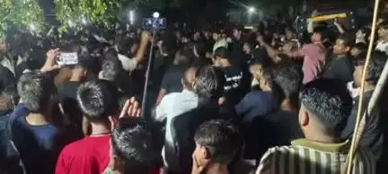 सुल्तानपुर: इसौली गांव में मोहर्रम की 16वीं तारीख पर ऐतिहासिक जुलूस, मौलाना सैय्यद आसिम अब्बास ने मजलिस को संबोधित किया