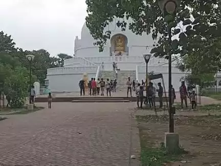 बुद्ध स्मारक वैशाली #बहुत ही शांति वातावरण है।
