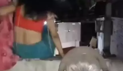यूपी के मेरठ में प्रेमी से मिलने होटल आई थी महिला, पति पहुंचा तो कपड़े संभालते हुए कमरे से भागी