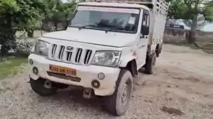 मारवाड़ जंक्शन: मारवाड़ जंक्शन थाना पुलिस ने नृसिंग पूरा चोराये पर यातायात नियम तोड़ने के आरोप में दो वाहनों को किया ज़ब्त