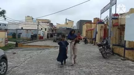 गुन्नौर: रजपुरा थाना क्षेत्र के गांव बरौरा निवासी महिला ने पति पर मारपीट कर घर से निकालने का आरोप लगाया