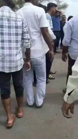 धर्माबाद: बाभळी फाटा येथे टिप्पर व दुचाकीची धडक, दुचाकीवरील एक जण गंभीर जखमी