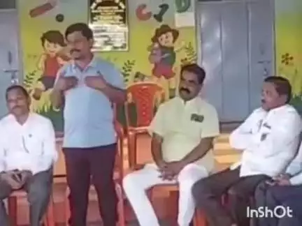 ಹುಮ್ನಾಬಾದ್: ಅನುದಾನ ರಹಿತ ಶಾಲೆಗಳಿಗೆ ಸರ್ಕಾರ ಚಾಕ್ ಪೀಸ್  ಸಹ ಕೊಟ್ಟಿಲ್ಲ:  ಹಳ್ಳಿಖೇಡ(ಬಿ)ದಲ್ಲಿ ಅನುದಾನ ರಹಿತ ಖಾಸಗಿ ಶಾಲಾ ಆಡಳಿತ ಮಂಡಳಿ ಅಧ್ಯಕ್ಷ