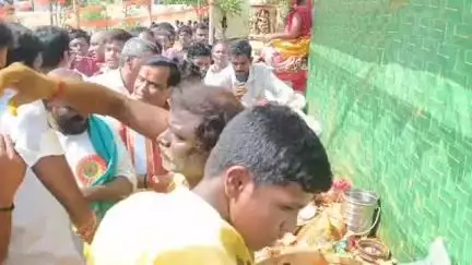 నిజామాబాద్ సౌత్: నగరంలో ఘనంగా కూర పండుగ వేడుకలు