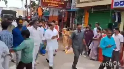 సంగారెడ్డి: దుర్గామాత అమ్మవారి కటాక్షం ప్రతి ఒక్కరిపై ఉండాలి: సదాశివపేటలో TGIIC ఛైర్మన్‌ తూర్పు నిర్మల జగ్గారెడ్డి