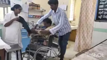 ఆదోని: వాల్మీకి నగర్ కు చెందిన వ్యక్తి పై దాడి చేసిన ఇద్దరు వ్యక్తులు