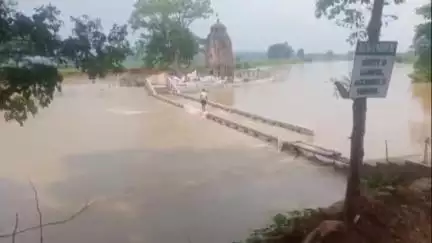 କାମାକ୍ଷାନଗର: ହାଟୁଆରି ଗ୍ରାମରେ ଥିବା ସର୍ବପୁରାତନ ଶୈବ ପୀଠ କପିଳେଶ୍ୱର ମନ୍ଦିର ରାମିଆଳ ନଦୀ ଭିତରେ ରବିବାର ୩ଟାରେ ଲୋକେ ରଖିଲେ ପ୍ରତିକ୍ରିୟା