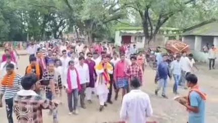 କଣ୍ଟାବାଞ୍ଜି: କଣ୍ଟାବାଞ୍ଜିରେ ଶ୍ରମିକ ସଂଘ ତରଫରୁ ବିଧାୟକଙ୍କୁ କରାଗଲା ସ୍ବାଗତ ସମ୍ବର୍ଦ୍ଧନା