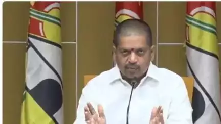 జిల్లా చైర్ పర్సన్ ఉప్పాల హారిక, పెడన వైసిపి ఇన్చార్జ్ ఉప్పాల రాము మహానటన ప్రదర్శించారు: మంత్రి కొల్లు రవీంద్ర