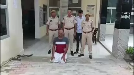 फुलेरा मु. सांभर: नरेना थाना पुलिस ने हत्या के मामले में लंबे समय से फरार चल रहे ₹5000 के इनामी बदमाश को किया गिरफ्तार