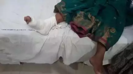 মথুরাপুর ২: জটায় টোটো উল্টে আহত মহিলা