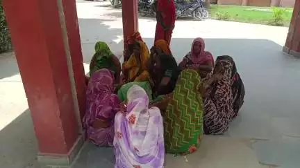मंझनपुर: गौसपुर टिकरी में पत्नी से कहासुनी के बाद युवक ने खाया जहर, इलाज के दौरान हुई मौत, चार बच्चों के सिर से उठा पिता का साया