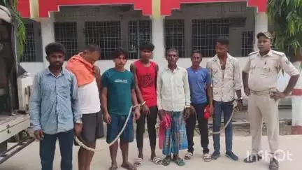 मधेपुरा: मद्य निषेध विभाग ने उदाकिशुनगंज और मधेपुरा में छापेमारी कर शराब कारोबारियों सहित तीन को किया गिरफ्तार