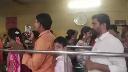 ఆషాడ మాసం సందర్భంగా పెద్దమ్మ మరిడమ్మ అమ్మవారి  దర్శనానికి వేల సంఖ్యలో పోటెత్తిన భక్తులు, సిఐ ఆధ్వర్యంలో భద్రత ఏర్పాటు.