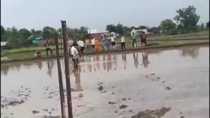 जबेरा: ग्राम कलहेरा में तहसीलदार के आदेश पर पुलिस और पटवारी ने कब्ज़ा दिलाया