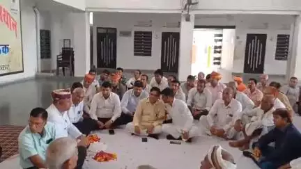 पुष्कर: रावत महासभा की बैठक पुष्कर स्थित राहत मंदिर में आयोजित, विभिन्न मुद्दों पर हुई चर्चा