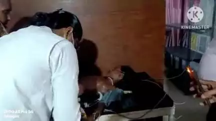 साहिबगंज: टपुआ निवासी किशोरी बिजली के करंट से हुई बेहोश, परिजनों ने सदर अस्पताल में कराया भर्ती
