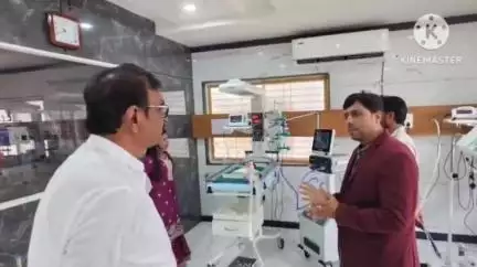 हिंगोली: संजीवनी बाल रुग्णालय येथे आमदार तानाजी मुटकुळे व आमदार संतोष बांगर यांच्या हस्ते उद्घाटन