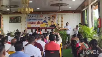 अलिबाग: शिवसैनिकांनो एकजुटीने कामाला लागा
शिवसेना जिल्हाप्रमुख राजा केणी यांचे आवाहन
नियती कधीही अन्याय करणार नसल्याचा विश्वास
