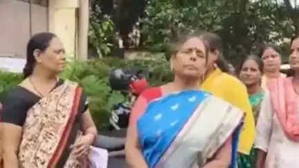कांके: ऑफिसर्स बैंक कॉलोनी से राष्ट्र धर्म रक्षा मंच ने नशा और अपराध के खिलाफ जन आक्रोश मार्च निकाला