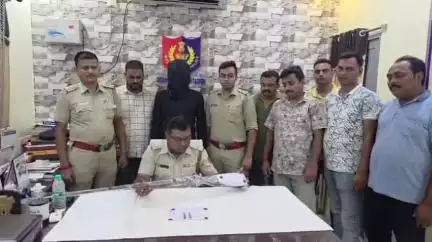 ডোমকল: আগ্নেয়াস্ত্র ও গুলি সহ গ্রেপ্তার এক ডোমকলে