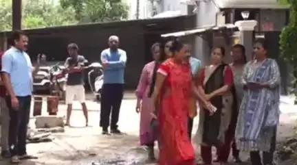देपालपुर: इंदौर की गोल्डन पैलेस कॉलोनी में अव्यवस्थाओं से लोग परेशान, बच्चे से लेकर बुजुर्ग तक सभी को दिक्कतें #jansamasya