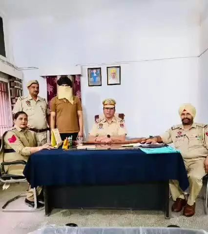 ਨਵਾਂਸ਼ਹਿਰ: ਥਾਣਾ ਸਦਰ ਨਵਾਂਸ਼ਹਿਰ ਪੁਲਿਸ ਨੇ 29 ਨਸ਼ੀਲੀਆਂ ਗੋਲੀਆਂ ਸਮੇਤ ਕਾਰ ਚਾਲਕ ਕੀਤਾ ਕਾਬੂ