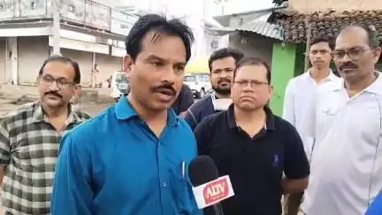 ଖରିଆର: ଖଡ଼ିଆଳ ଏନଏସି ପକ୍ଷରୁ ନୋ ପଲିଥିନ ସଚେତନତା ଟିମ ବୁଲିଲା ଖଡ଼ିଆଳ ମାର୍କେଟ; ପ୍ରତିକ୍ରିୟା ରଖିଲେ ଏନଏସି କାର୍ଯ୍ୟବିର୍ବାହୀ ଅଧିକାରୀ
