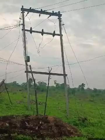 शाहगढ़: विद्युत विभाग की लापरवाही के कारण ग्राम मगरा में महीने भर से अंधेरे में है ग्रामीण #jansamasya