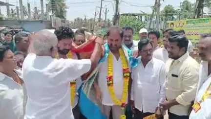 కూటమి ప్రభుత్వ హయాంలో గ్రామాల్లో మౌలిక వసతులు కల్పిస్తాం: ముమ్మిడివరంలో ఎంపీ హరీష్ మాధుర్