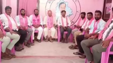 తుంగతుర్తి: మాజీ ఎమ్మెల్యే గాదరి కిశోర్‌పై జిల్లా కాంగ్రెస్ అధ్యక్షుడి వ్యాఖ్యలను ఖండిస్తున్నాం: మండల బీఆర్ఎస్ అధ్యక్షుడు సీతయ్య