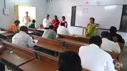 కొత్తగూడెం: సింగరేణి సంస్థలో అండర్ మేనేజ్మెంట్ పోస్టుల భర్తీ కొరకు అంతర్గత అభ్యర్థులకు కొత్తగూడెం సింగరేణి మహిళా కళాశాల వ్రాత పరీక్ష