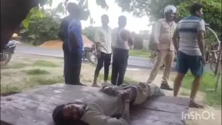 छिबरामऊ: फर्रुखाबाद रोड पर एक कॉलेज के सामने तेज रफ्तार अज्ञात वाहन ने बाइक में मारी टक्कर, युवक घायल, पुलिस ने कराया भर्ती