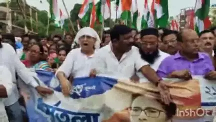 ডোমজুড়: হাওড়া জগৎবল্লভপুর কেন্দ্র তৃণমূল কংগ্রেসের উদ্যোগে আগামী একুশে জুলাই শহীদ সমাবেশের স্মরণে মিছিল