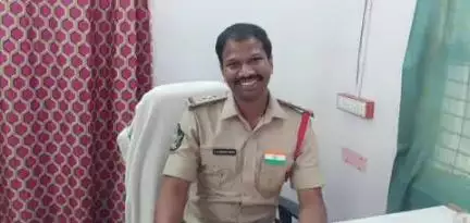 ల్యాప్‌టాప్స్‌, ఉద్యోగాలు అంటూ వాట్సాప్‌ లో వచ్చే లింక్స్‌ను నమ్మొద్దు- రైల్వే కోడూరు ఎస్సై లక్ష్మీ ప్రసాద్ రెడ్డి