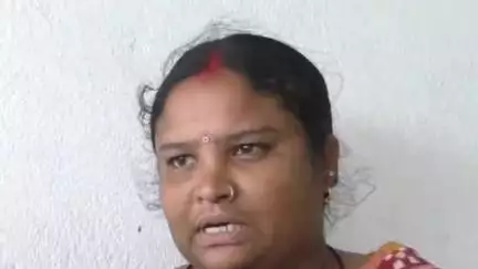 କଣ୍ଟାମାଳ: ଗଞ୍ଜେଇ ମାମଲାରେ ଖଣ୍ଡିକନପାର ବିଜେଡି ନେତାଙ୍କ ଗିରଫ ପରେ ସ୍ୱାମୀକୁ ପୋଲିସ ଫସେଇ ଦେଇଥିବା ଅଭିଯୋଗ କଲେ ପତ୍ନୀ