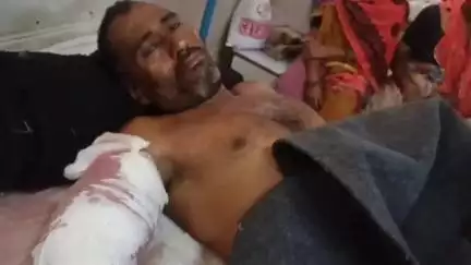 केशोरायपाटन: छोटी तीरथ के पास ट्रेन की चपेट में आने से किसान गंभीर रूप से घायल, एमबीएस अस्पताल में चल रहा उपचार