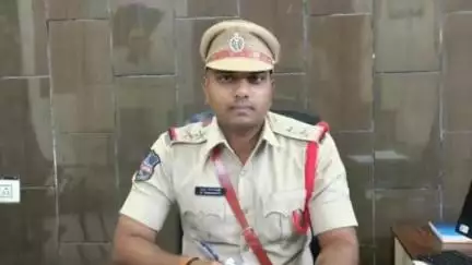 సిరిసిల్ల: కొత్తపల్లిలో బాలమల్లు భూమిలో కొందరు వ్యక్తులు దాడి చేసిన ఘటనలో కేసు నమోదు చేసిన ఎస్.ఐ.రమాకాంత్