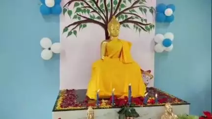 बसमत: गणेशनगर भागातील रमाई बुद्ध विहार येथे तथागत भगवान गौतम बुद्धमुर्ती स्थापना आमदार राजुभेय्या नवघरे यांच्या उपस्थितीत