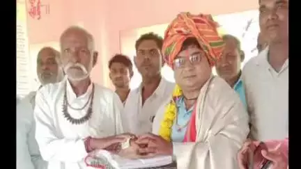 मांगरौल: अंता मांगरोल विधानसभा क्षेत्र के वैष्णव बैरागी समाज ने गोविंदपुरा बाग में हनुमानजी महाराज मंदिर परिसर में बैठक आयोजित की